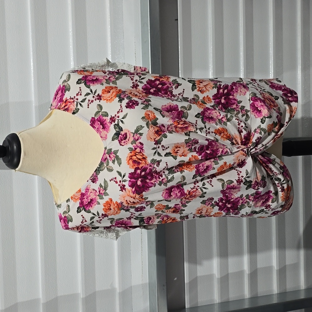 Bobbie Brooks Floral‎ Blouse  Size 1X